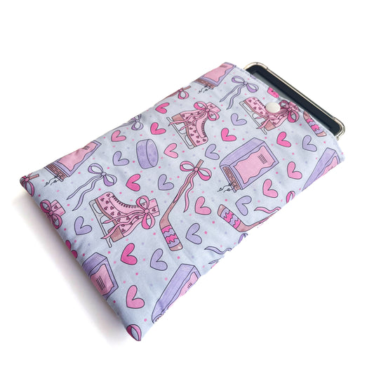 Hockey Romance e-Reader Sleeve