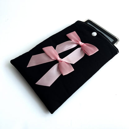Pink Ribbon e-Reader Sleeve