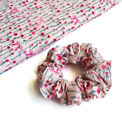 Tulips Scrunchie