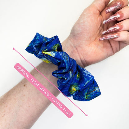 Starry night scrunchie, with sizing information.